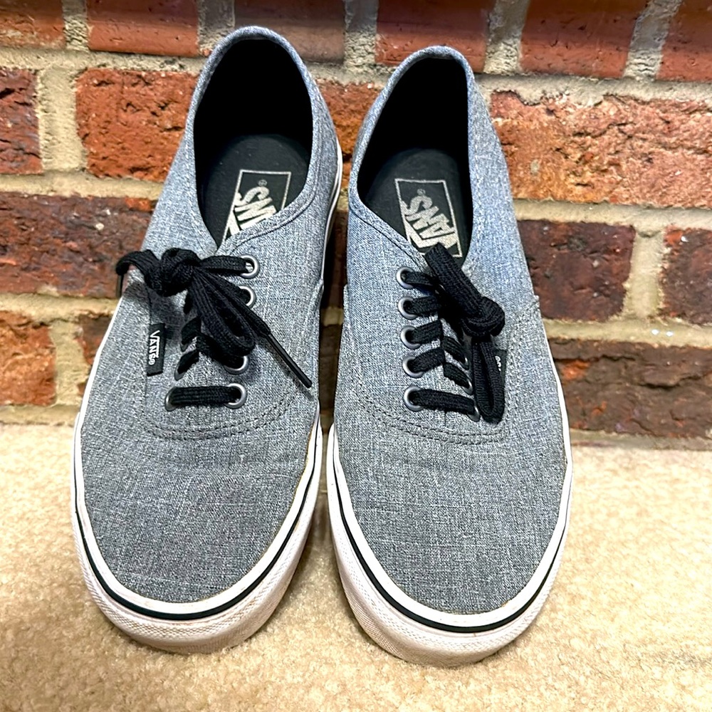 Women’s SZ 8.5 Vans. Grey and black.